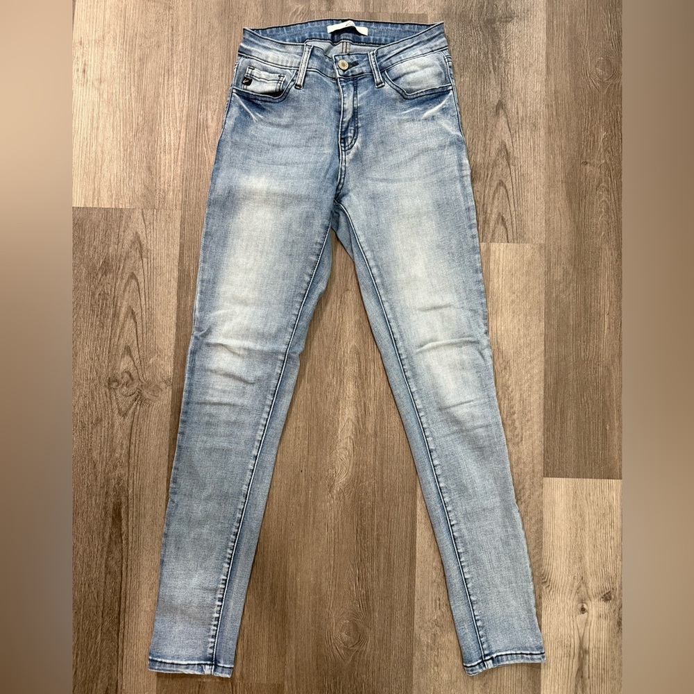 KanCan Light Wash Skinny Jeans